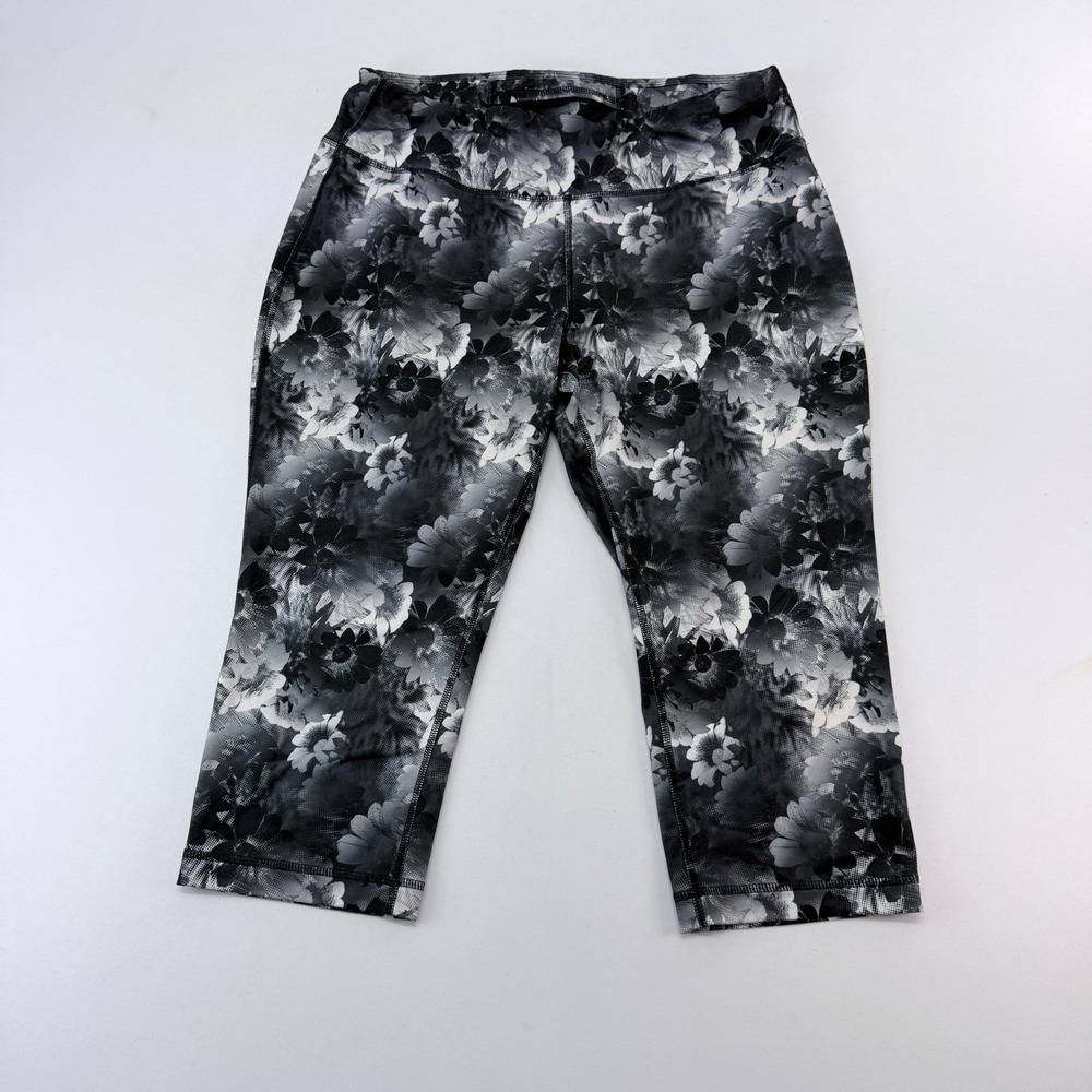 Danskin Now Womens Gray Floral Capri Leggings Size L 12-14